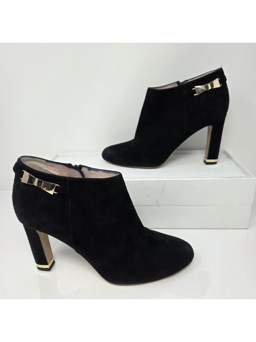 Kate Spade Aldaz Ankle Boots Womens 9 Black Suede Gold Bow Block Heel Booties